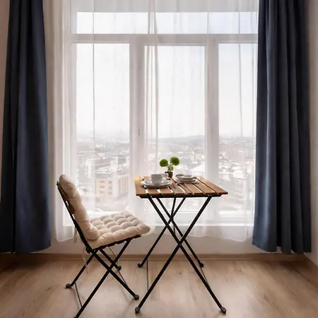 Апартаменты Mountain View Escape - Cozy Apt With Private Parking