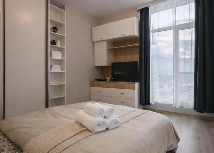 Mountain View Escape - Cozy With Private Parking *