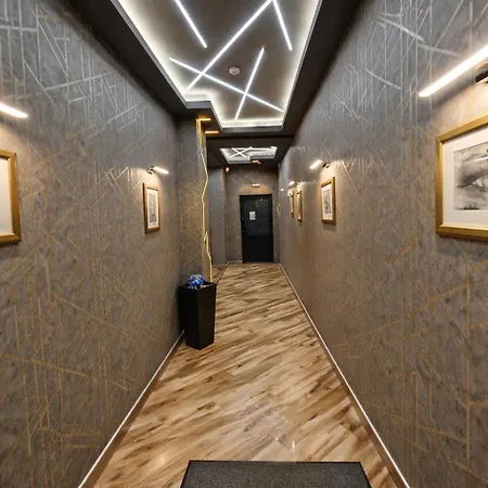 Mountain View Escape - Cozy With Private Parking Apartament *