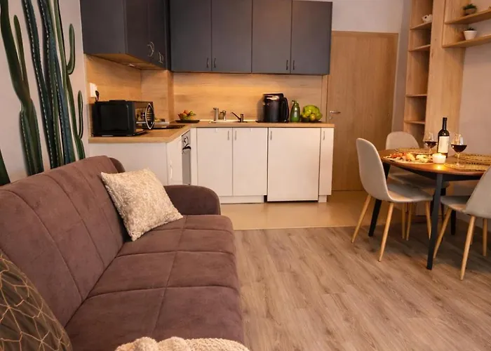 Mountain View Escape - Cozy Apt With Private Parking Apartament